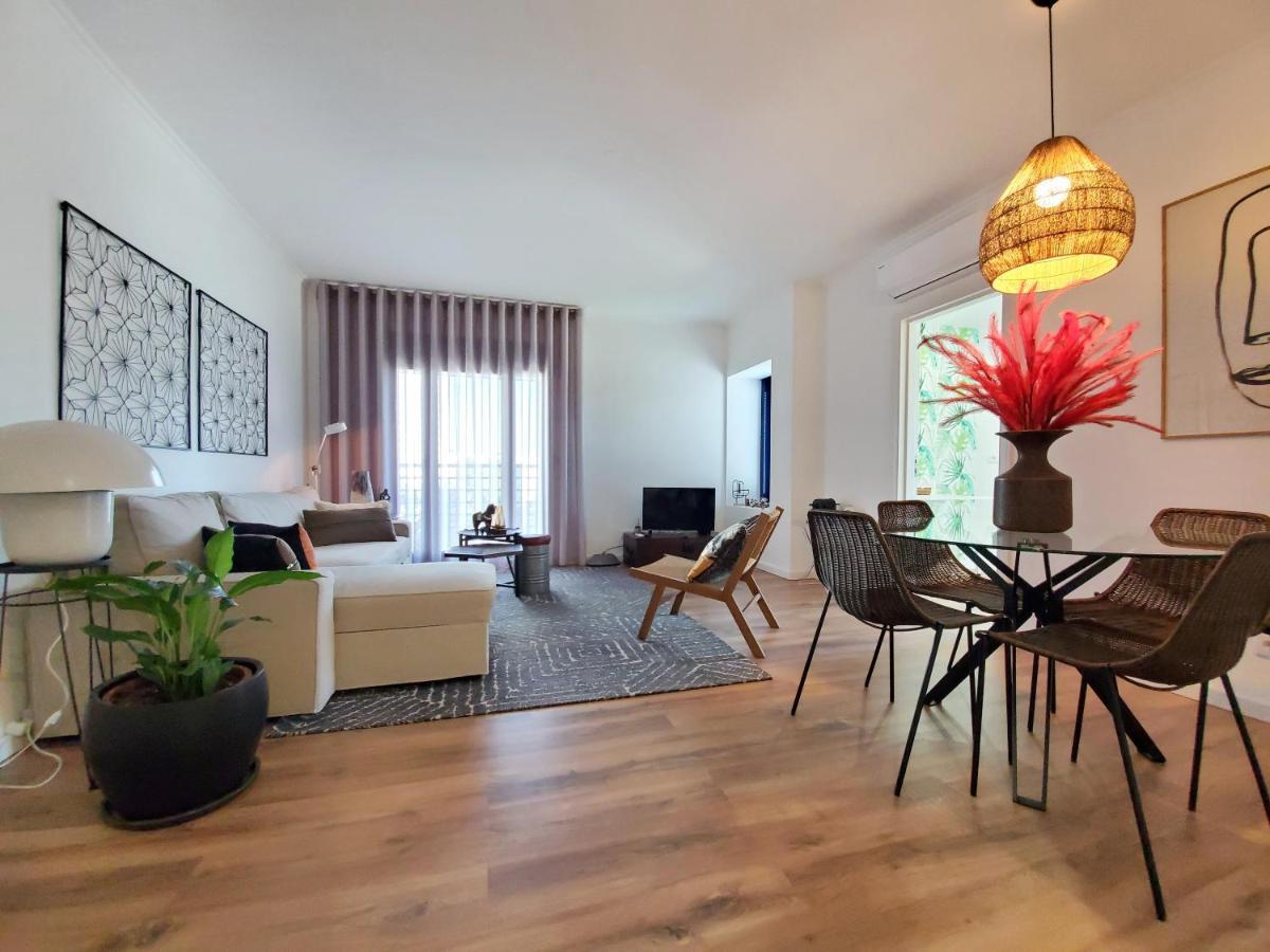 Lisbon Twin Towers Apartment Bagian luar foto